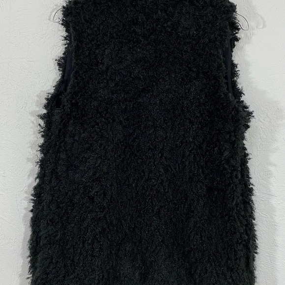 VERTIGO - FUZZY FURRY - DARK BLACK VEST - FULLY LINED - NEW WITH TAGS 🏷 - B20 - Picture 6 of 11